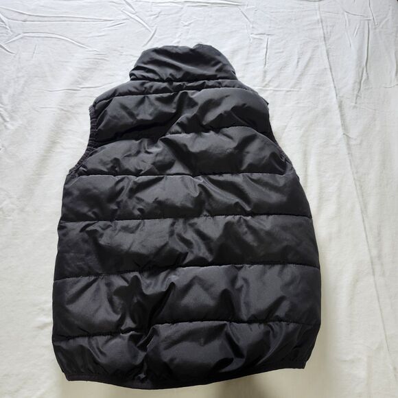 Xersion Kids Black Puffer Vest Zip Front Sleeveless Outerwear Size 6/7 - Picture 3 of 3